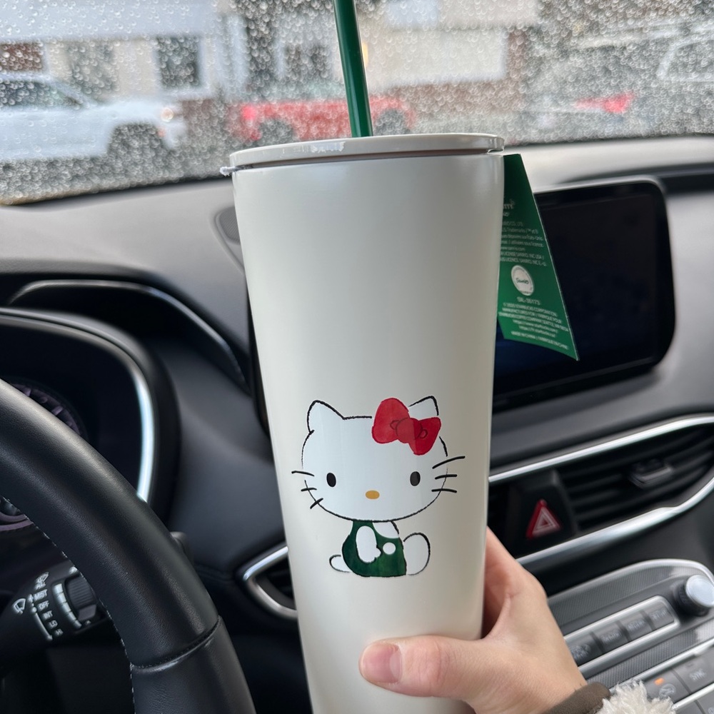 Starbucks x Hello Kitty White Tumbler with Straw